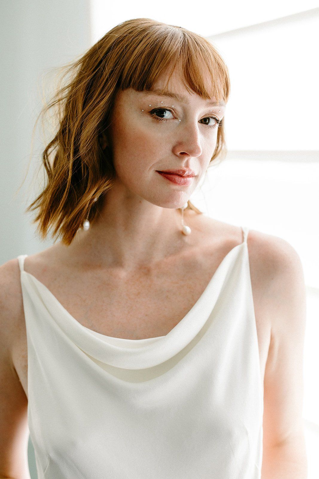 effortless, modern, and chic bridal hair and makeup look for this downtown los angeles wedding
