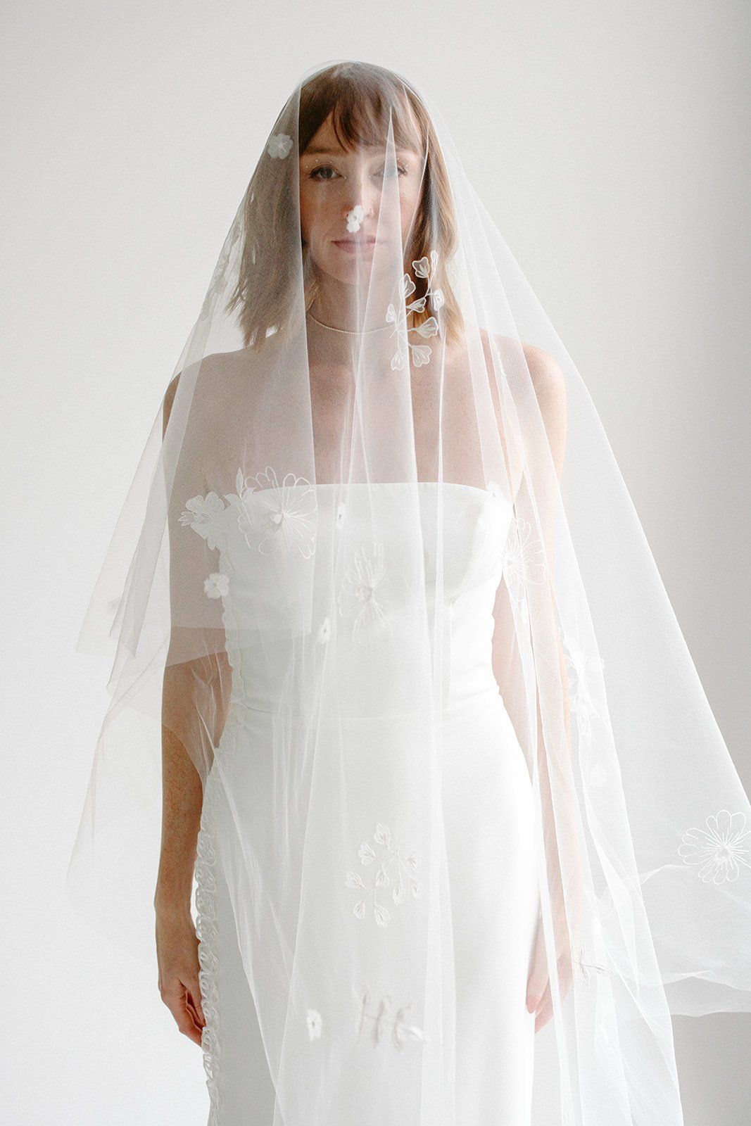 natural editorial bridal makeup look in LA